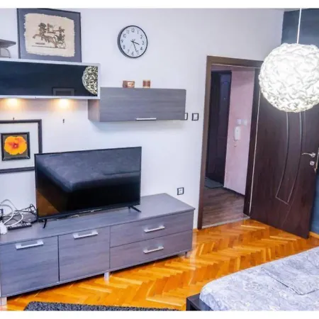 Luxury On The First Line To The Sea Апартамент Бургас